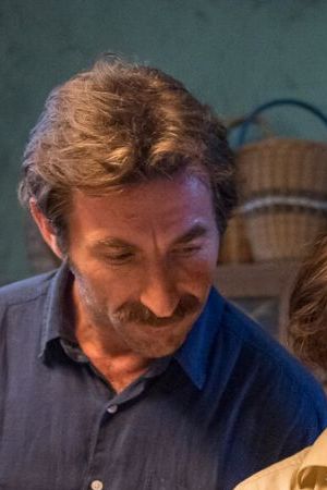 Edward James Olmos in Chasing Wonders