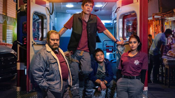 Episode 1. Joaquín Cosío, Diego Calva, Sergio Bautista and Renata Vaca in "Midnight Family," premiering September 25, 2024 on Apple TV+.