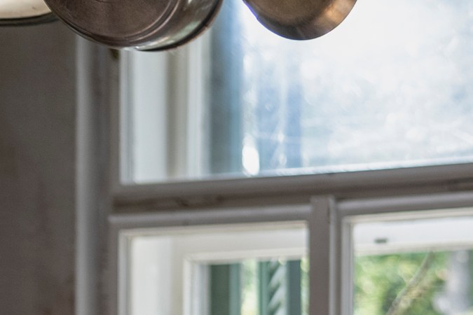 Chef (Ariana DeBose) and Lucia (Barbie Ferreira) in HOUSE OF SPOILS Photo Credit: Balazs Glodi/Prime Video