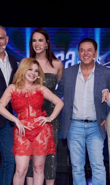 MEXICO CITY, MEXICO - SEPTEMBER 30: (L-R) Arath de la Torre, Briggitte Bozzo, Gala Montes, Mario Bezares and Karime Pindter pose for a photo during La Casa de los Famosos press conference at Televisa San Angel on September 30, 2024 in Mexico City, Mexico. (Photo by Jaime Nogales/Medios y Media/Getty Images)