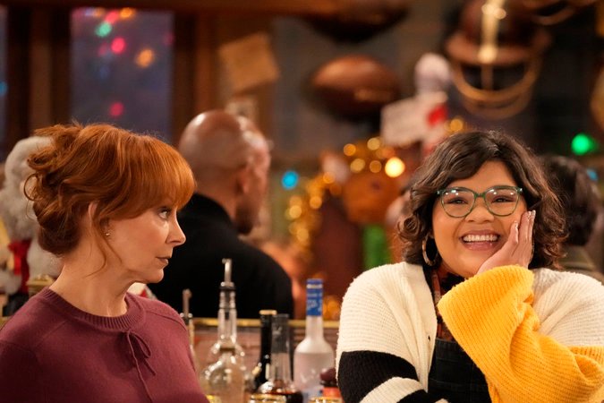 HAPPY'S PLACE -- "Ho-Ho-Howey" Episode 107 -- Pictured: (l-r) Reba McEntire as Bobbie, Belissa Escobedo as Isabella, Melissa Peterman as Gabby -- (Photo by: Casey Durkin/NBC)