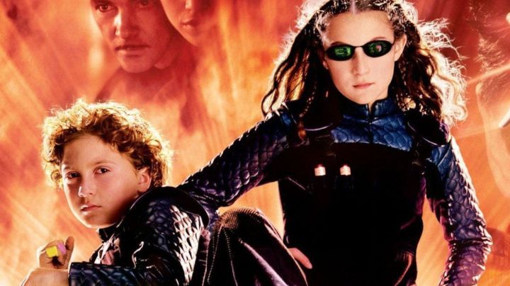 Alexa PenaVega and Daryl Sabara in Spy Kids