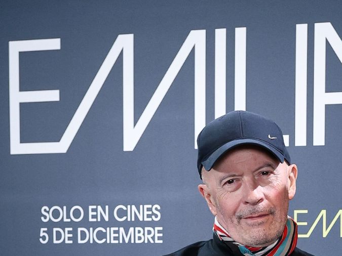 MADRID, SPAIN - NOVEMBER 28: (L-R) Jacques Audiard and Karla Sofía Gascón attend the "Emilia Pérez" photocall at Hotel Only You on November 28, 2024 in Madrid, Spain. (Photo by Pablo Cuadra/Getty Images)