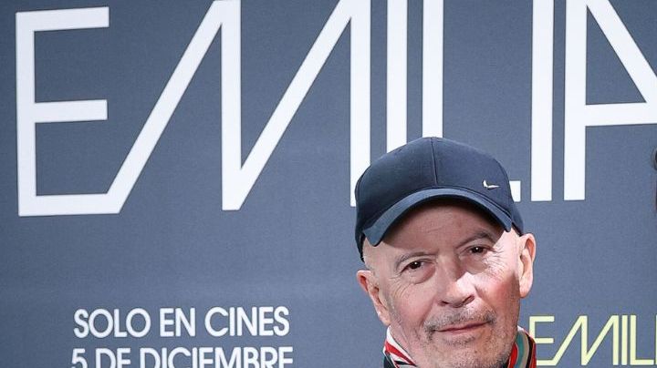 MADRID, SPAIN - NOVEMBER 28: (L-R) Jacques Audiard and Karla Sofía Gascón attend the "Emilia Pérez" photocall at Hotel Only You on November 28, 2024 in Madrid, Spain. (Photo by Pablo Cuadra/Getty Images)