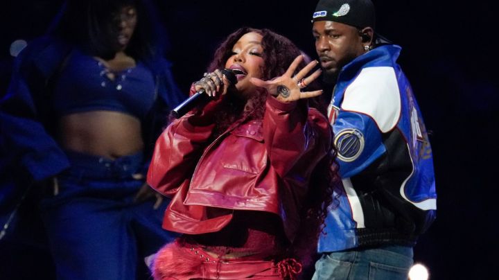 SZA and Kendrick Lamar peform during halftime of the NFL Super Bowl 59 football game between the Kansas City Chiefs and the Philadelphia Eagles, Sunday, Feb. 9, 2025, in New Orleans. (AP Photo/George Walker IV)