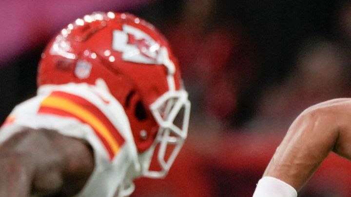 Philadelphia Eagles quarterback Jalen Hurts (1) runs during the first half of the NFL Super Bowl 59 football game against the Kansas City Chiefs, Sunday, Feb. 9, 2025, in New Orleans. (AP Photo/Matt Slocum)