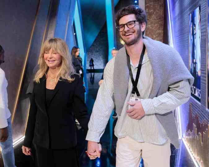 Goldie Hawn and Andrew garfield at the 2025 Oscars rehearsal
