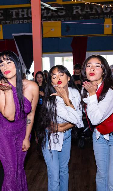 Selena Quintanilla look-alike contest