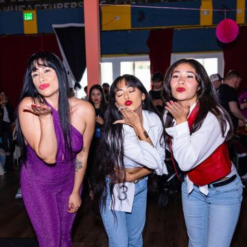 Selena Quintanilla look-alike contest