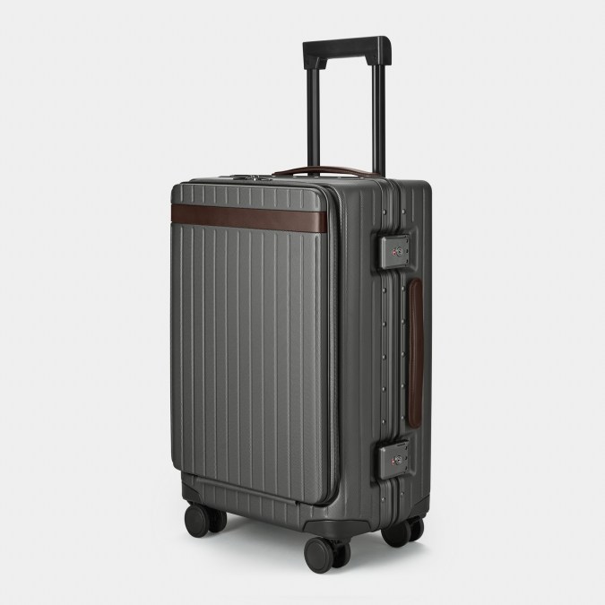 Carl Friedrik Carry-on X