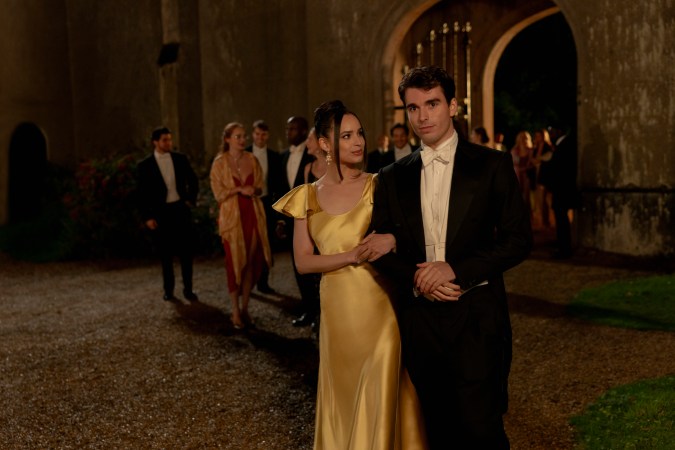 My Oxford Year. (L to R) Sofia Carson as Anna and Corey Mylchreest as Jamie in My Oxford Year. Cr. Chris Baker/Netflix © 2024.