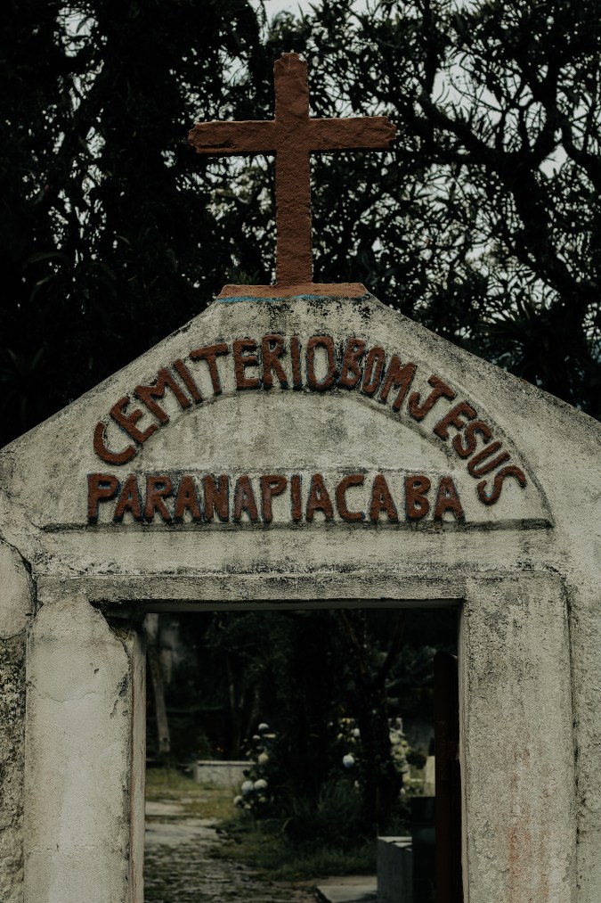 Entrance to the Bom Jesus Cemetery of Paranapiacaba. The oldest cemetery in the ABC region of São Paulo, founded in 1890. Credit: Mariana Rosetti
