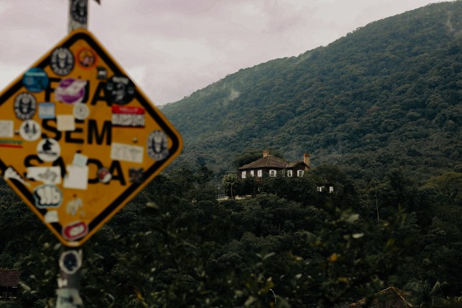 Pictured: Castelinho Museum, previously inhabited by chief engineers who had a privileged view of everything that happened in the village. Credit: Mariana Rosetti