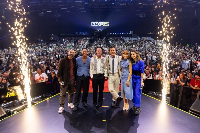 Fallout cast at CCXP 2025