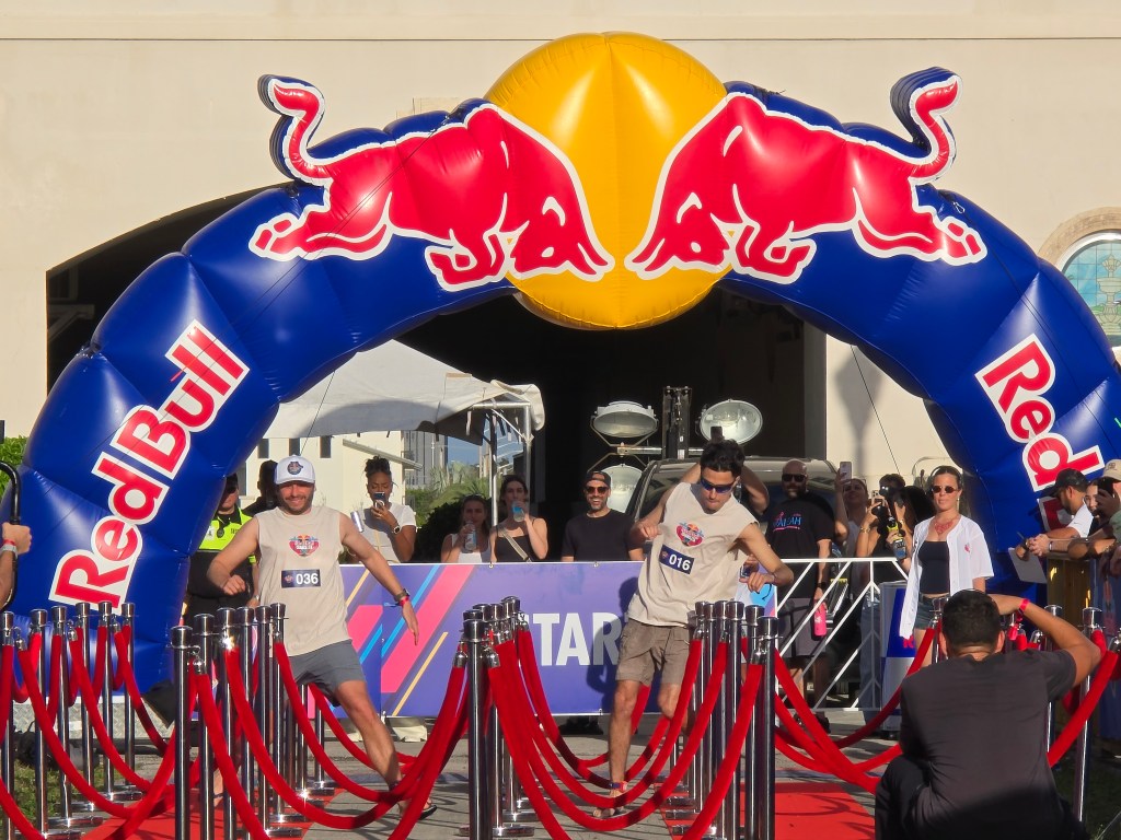 contestants at Red Bull Chancleta Run