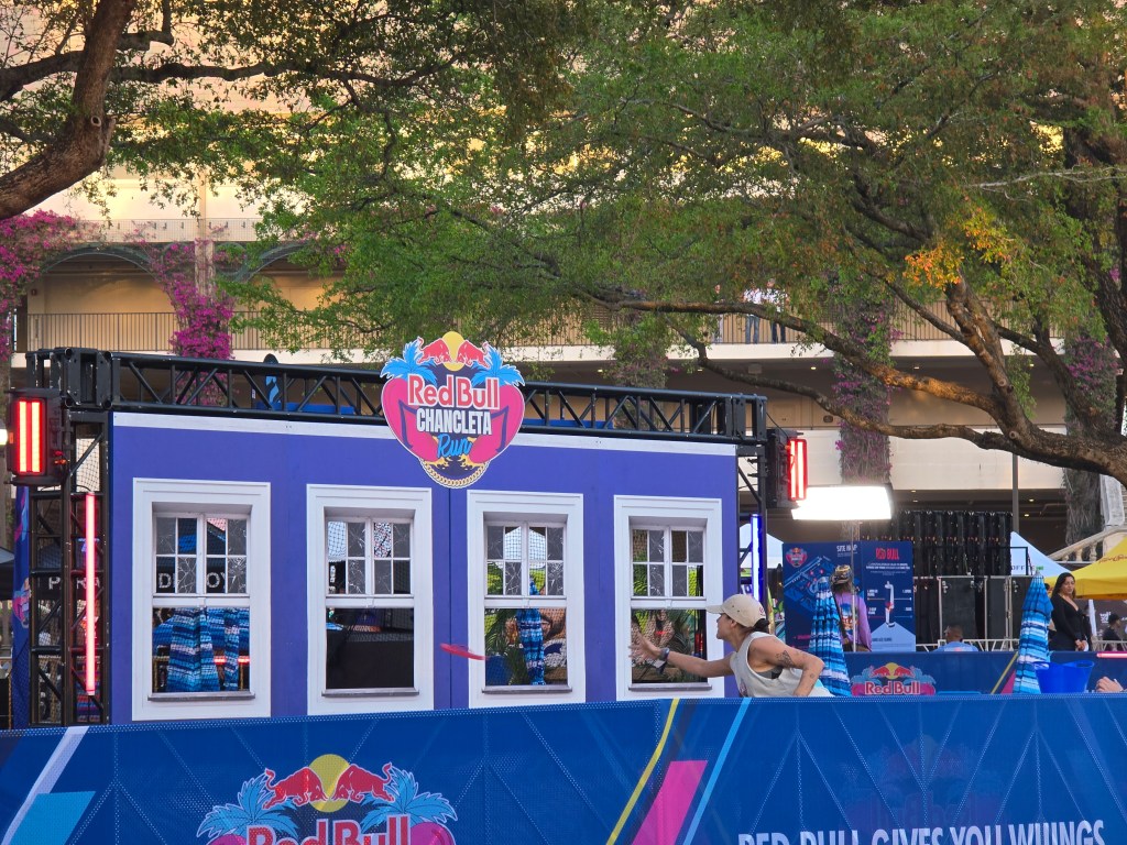 contestants at Red Bull Chancleta Run