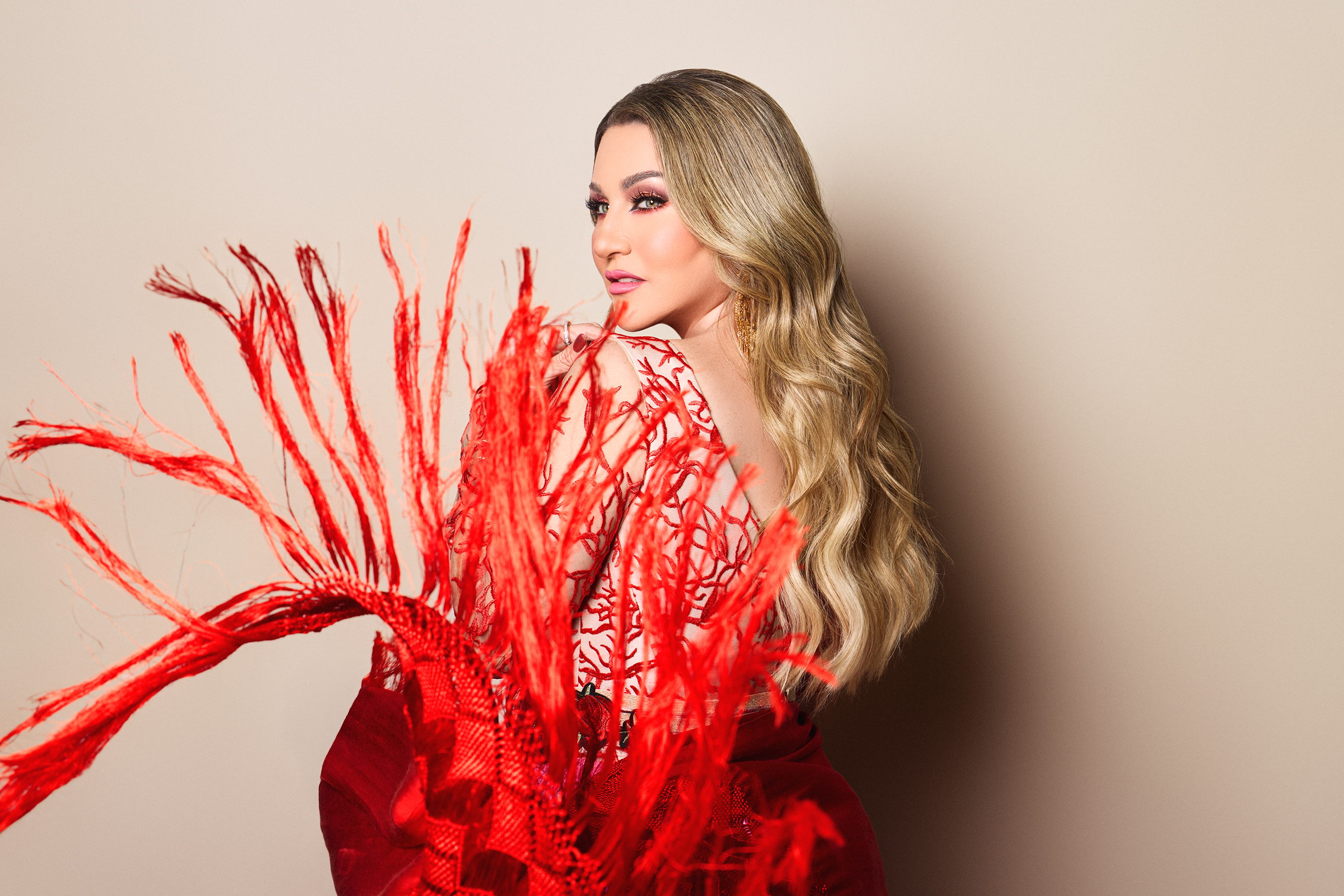 Alicia Villarreal Reveals U.S. Dates for ‘Bendita Locura Tour’