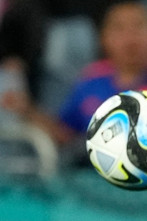 Colombia's Linda Caicedo kicks the ball during the Women's World Cup quarterfinal soccer match between England and Colombia at Stadium Australia in Sydney, Australia, Saturday, Aug. 12, 2023. (AP Photo/Mark Baker)